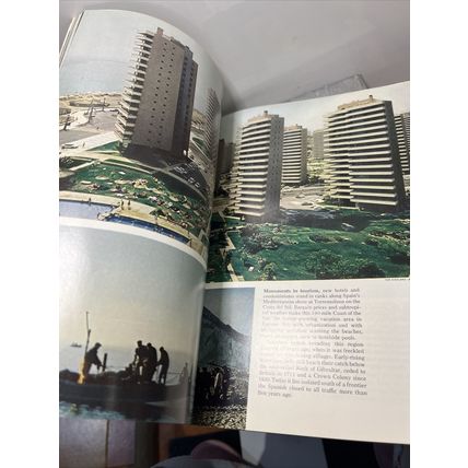National Geographic Magazine June 1975 Andalusia of Spain - Vintage Collectable