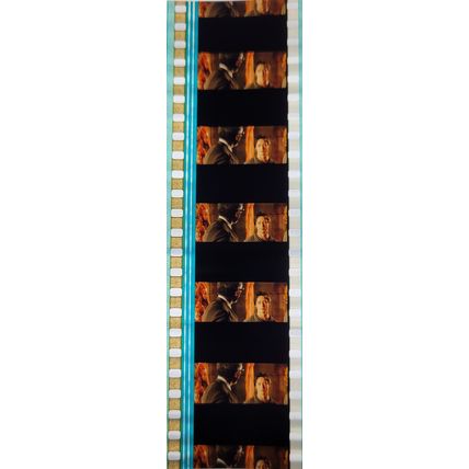 Pk GEB - i - MIX - d0101W . 1 STRIP OF 5 - 35MM FILM CELLS. ( WANTED )