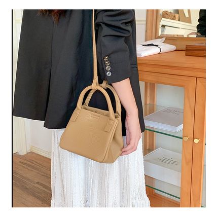 Women Leather Crossbody Bags Women's Tote Shoulder Bag Brown