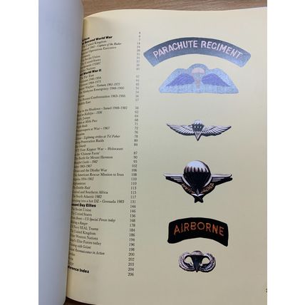 1984 "ELITE FIGHTING UNITS" DAVID ESHEL 1.2kg ILLUSTRATED HARDBACK BOOK (P7)