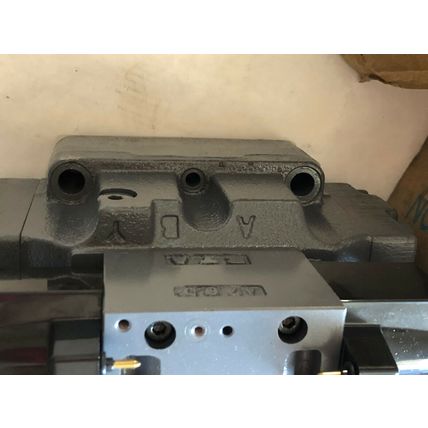TOKIMEC DG5V-7-3C-T-P7-T-84-JA,0921 SOLENOID PILOT OPERATED DIRECTIONAL VALVE,AE