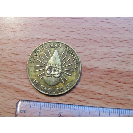 Gnomeland Devonia 10 Gnolds Watermouth Castle Token (e708)