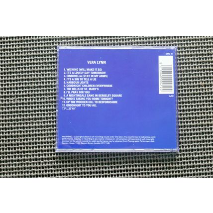 Vera Lynn - Vera Lynn s/t CD (1991). Good. (5020840004124)