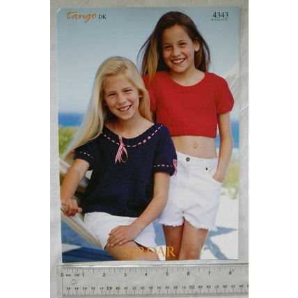 Vintage: Sirdar 4343 tops, DK, 22-32 inch, 56-81 cm
