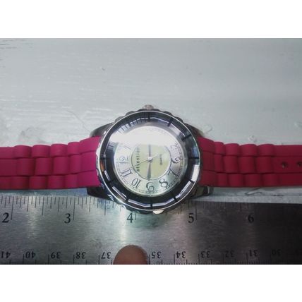 Attention Round Case Purple Band Watch