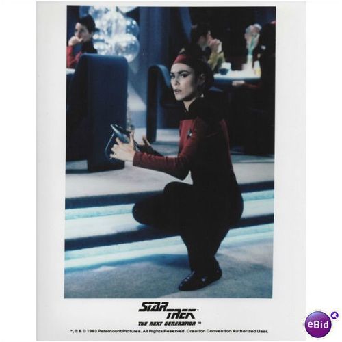 PHOTOGRAPH - STAR TREK: THE NEXT GENERATION 3 (COLOUR)