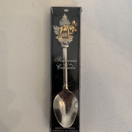 Souvenir Spoon Whitehorse Yukon Canada Gold Plated Moose Maple Leaf Etched Bowl