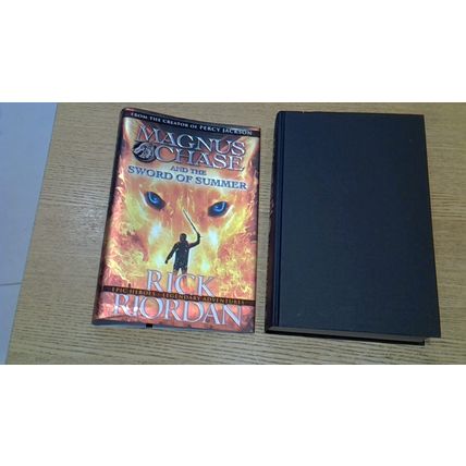 Magnus Chase and the Sword of Summer. Rick Riordan (First Edition Hardback) 2015