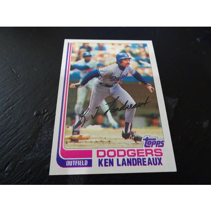 1982 Topps Card # 114A Ken Landreaux Near Mint (7) Los Angeles Dodgers