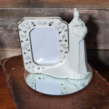 MIKASA Wedding Bells, Ivory White Porcelain Picture Frame Gold Tri