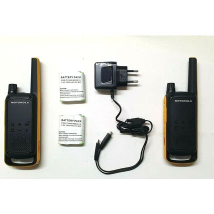 2 PAREJAS DE WALKIE TALKIE MOTOROLA TLKR T82 +CARGADOR+BATERÍAS RESISTENTES IPX4