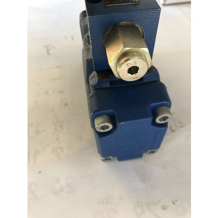 REXROTH R900917523,DRC-5-52/110Y SO173,R900916663 HYDRAULIC DIRECTIONAL VALVE,DK