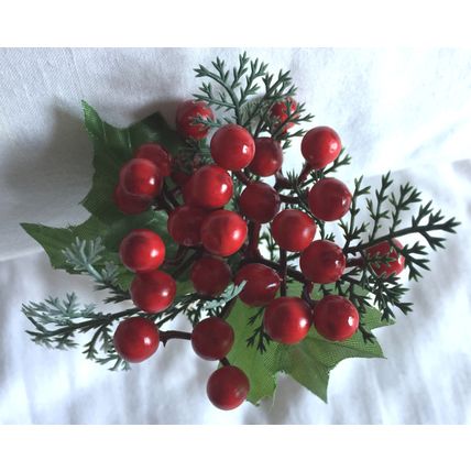 Simulated Berries Christmas Decoration BNWT