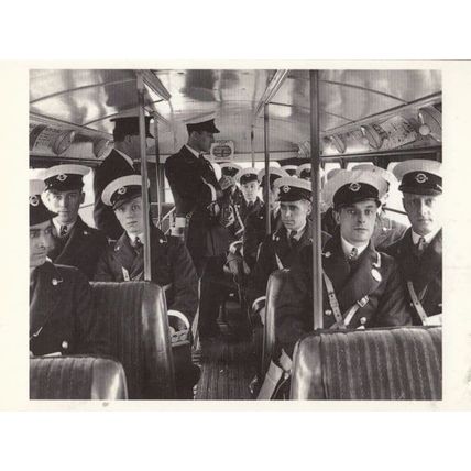 Ravenscourt Park School Trip in 1934 at Train Station London Museum Postcard