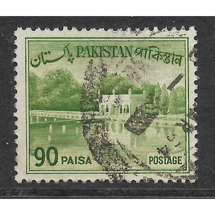 PAKISTAN 1964 90p GREEN SHALIMAR GARDENS LAHORE SG 142 FINE USED#