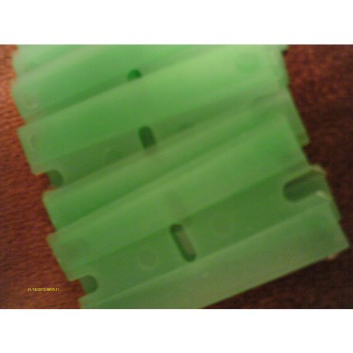 100 pcs PLASTIC SINGLE EDGE RAZOR BLADES REMOVE DECALS PINSTRIPES PAINT DIRT NEW