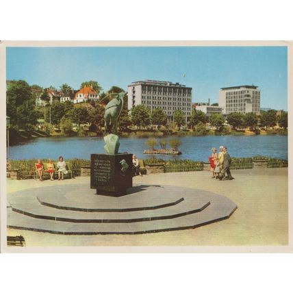 Stavanger - Gift Monument by the Bredevatn Lake - Atlantic Hotel - Norway