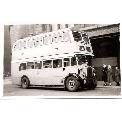 Black & White Photograph of Manchester Corporation Transport - GNA 673