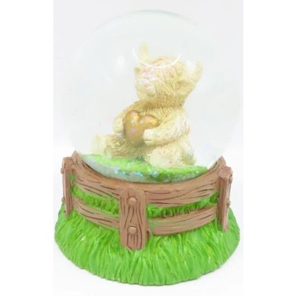 Highland Cow Snow Globe Glitter Holding a Golden Heart 9 CM Gift Home Decor