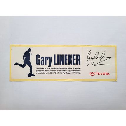 TOYOTA x Gary Lineker 3.25" Pinback Button Set Of 3 w/ Sticker - 90s Pin Badges