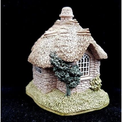Lilliput Lane Sweet Pea Cot Thatched Cottage Collectable Vintage Ornament