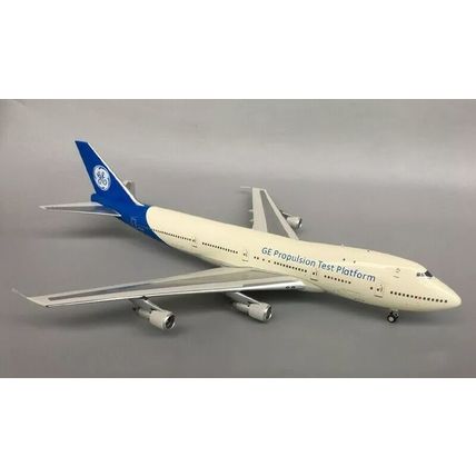 B747-100 GENERAL ELECTRIC N747GE W/STAND - INFLIGHT 200 IF742GE01 1/200 - SALE