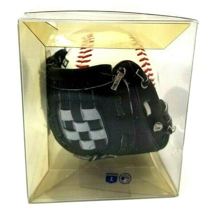 Ken Griffey Jr. Souvenir Baseball & Mini Glove By Fotoball (G16)