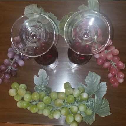 VINTAGE RUBY RED CHAMPAGNE LONG STEMMED FLUTE GLASSES SET OF 2 STUNNING