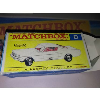 Matchbox - No8 Ford Mustang Replica / Copy box