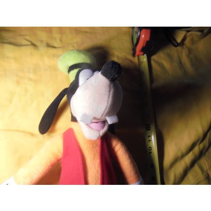 Walt Disney's GOOFY 20" Tall PLUSH Doll! MINT!! $28.00 Shipped!! For the Collect