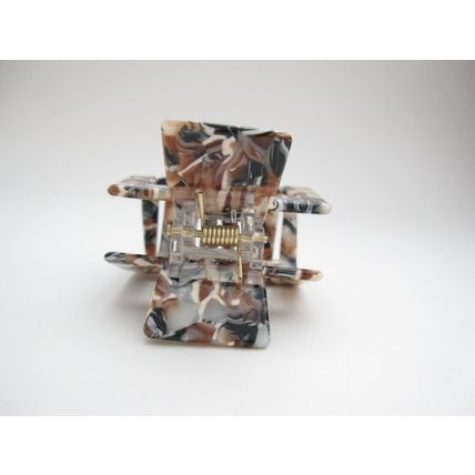 Medium/large brown beige taupe marbled hair claw clip