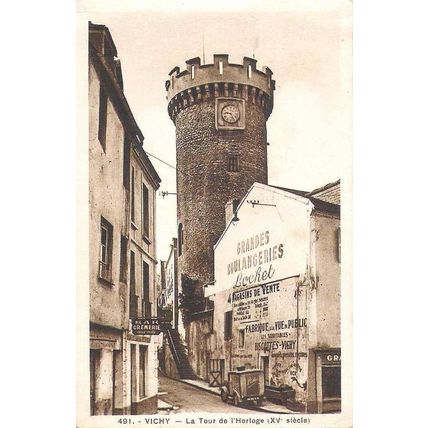 03 - VICHY La Tour de l'Horloge (XVe siècle)