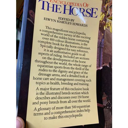 1981 "ENCYCLOPEDIA OF THE HORSE" HEAVY LARGE ILLUSTRATED HARDBACK BOOK (P7)