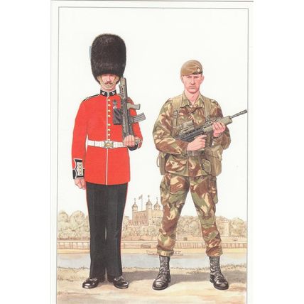 Guardsman Irish Guards Uniform Postcard (U11149)