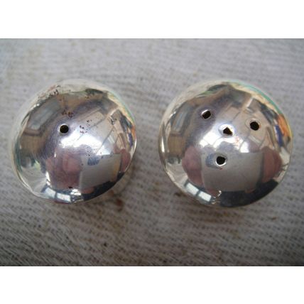 Heavy Compact Tactile Mushroom ‘White Metal’ Salt & Pepper Set
