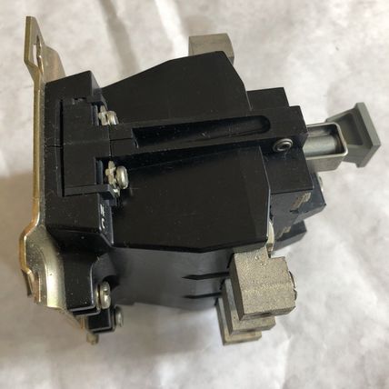 ALLEN BRADLEY 592-C0V16 B Relay 595-A02,BC