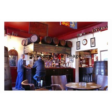 pu0118 - Bricklayers Arms Pub interior , Luton , Bedfordshire - print 6x4