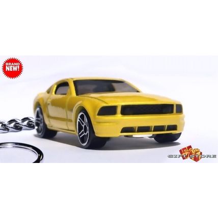 RARE KEYCHAIN YELLOW FORD MUSTANG GT CUSTOM Ltd EDITION GREAT GIFT NOVELTY