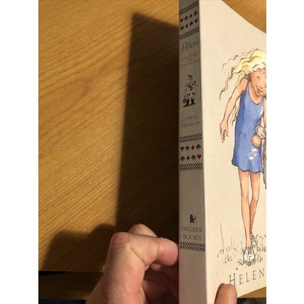Alices Adventures in Wonderland - illustrated by Helen Oxenbury, 2001 Softback