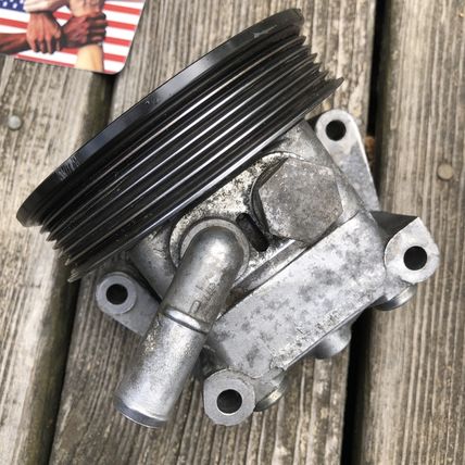Land Rover LR077466 Power Steering Pump OEM LR2 13 14 15 2.0L 91k Miles On Donor