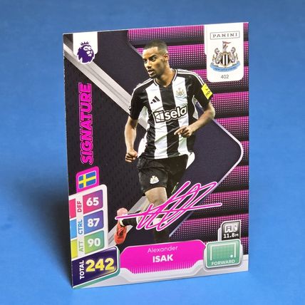 Panini Adrenalyn XL Plus 2025 Signature #402 ISAK NEWCASTLE UNITED