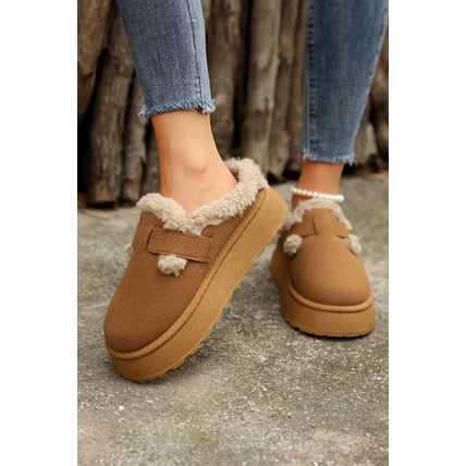 Brown Plush Patched Buckle Decor Thick Sole Thermal Slippers