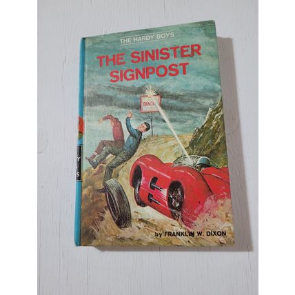 The sinister signpost Hardy boys Franklin Dixon book hardcover 15 fiction