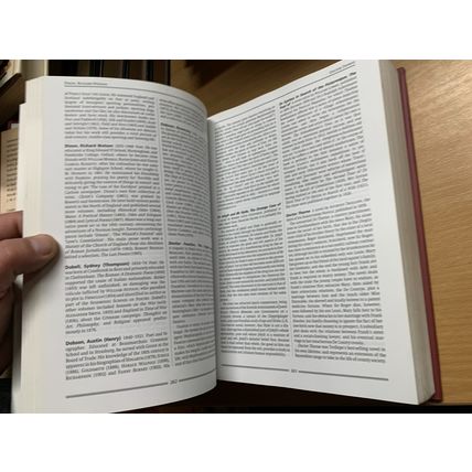 1993 THE CAMBRIDGE GUIDE TO LITERATURE IN ENGLISH HEAVY 2kg HARDBACK BOOK (P10)