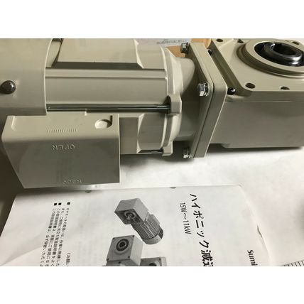 NEW SUMITOMO RNYM02-1220-60/J2NPBD HYPONIC DRIVE INDUCTION GEARMOTOR,SF