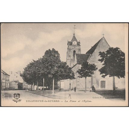 La Place et l'Église, Villeneuve-la-Guyard, c.1905 - Poulain-Rocher CPA
