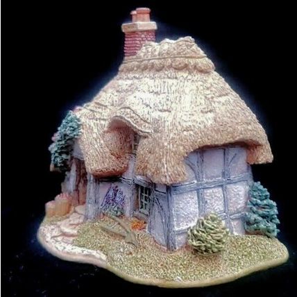 Lilliput Lane Boxwood Cottage Thatched Vintage Ornament