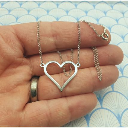 Vintage 925 Sterling Silver Heart Pendant Choker/Collar Necklace