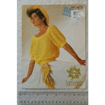 Vintage: Sirdar 6775 sweater, DK. 30-40 inch, 76-102 cm