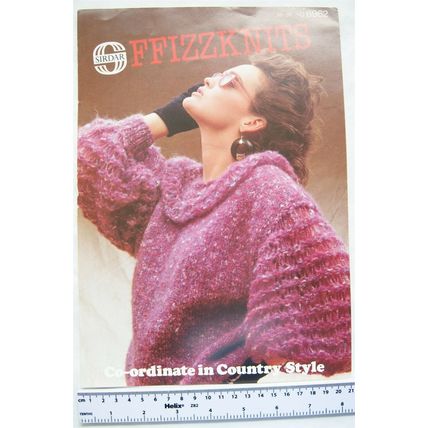 Vintage: Sirdar 6962 Ffizzknits sweater Country Style
